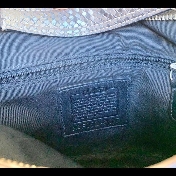💼authentic Coach “Soho” bag with snakeskin strap - Picture 3 of 3